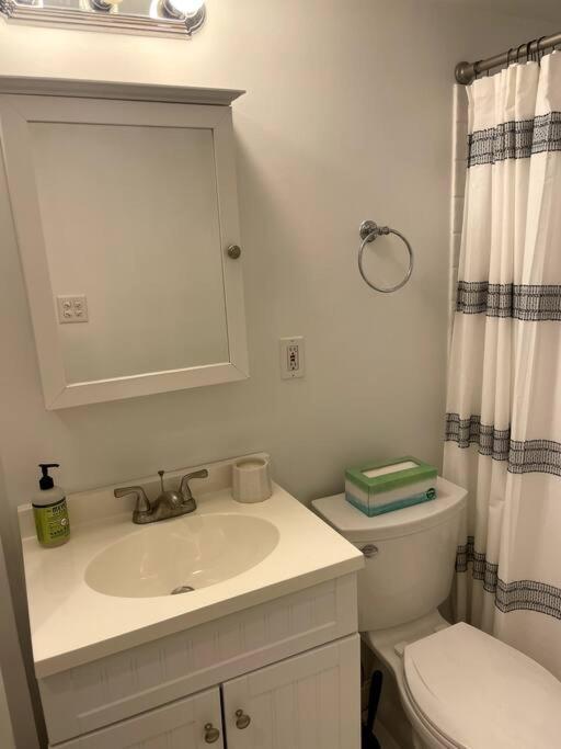 Lovely Two Bedroom Condo In South Boston Esterno foto