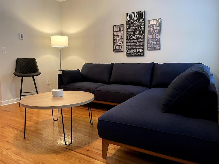 Lovely Two Bedroom Condo In South Boston Esterno foto